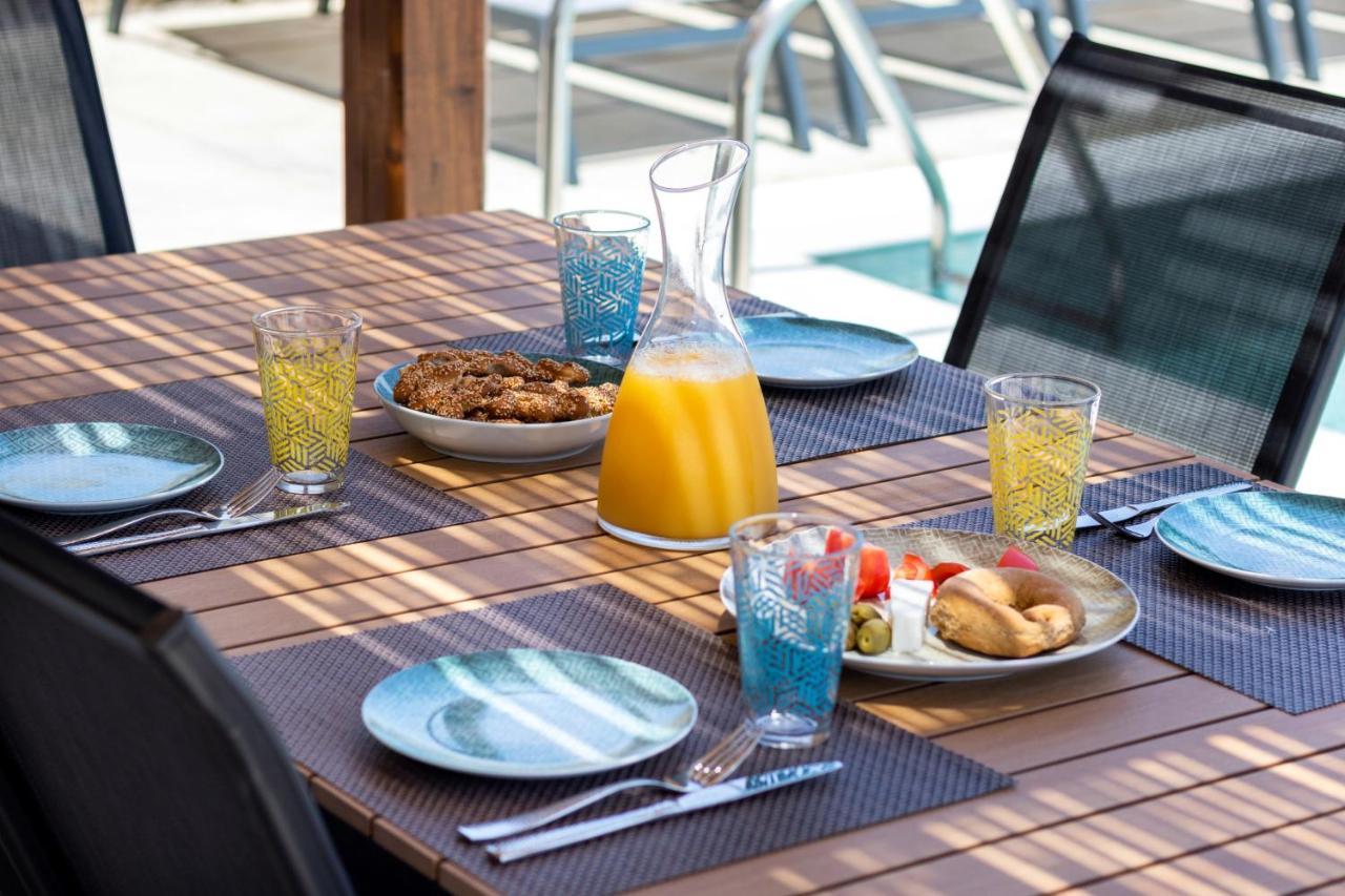 Cato Agro 2, Seafront Villa With Private Pool Afiártisz Kültér fotó